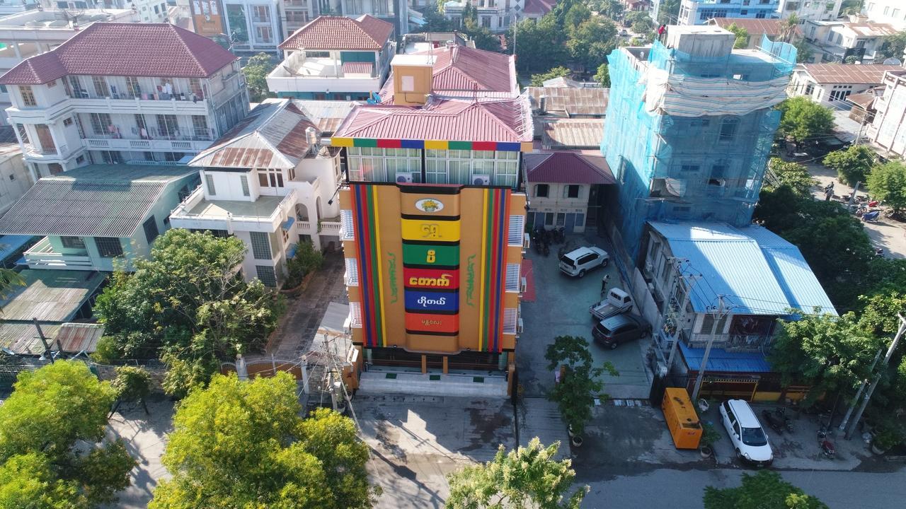 Golden Gum-Kino Hotel Mandalay Exterior foto